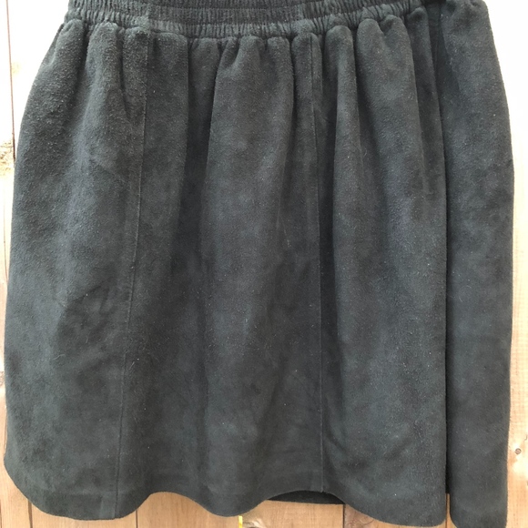 NWT Gorman Australian Lamb Suede Leather Black Skater's Skirt Elastic Waist XS - Picture 3 of 6